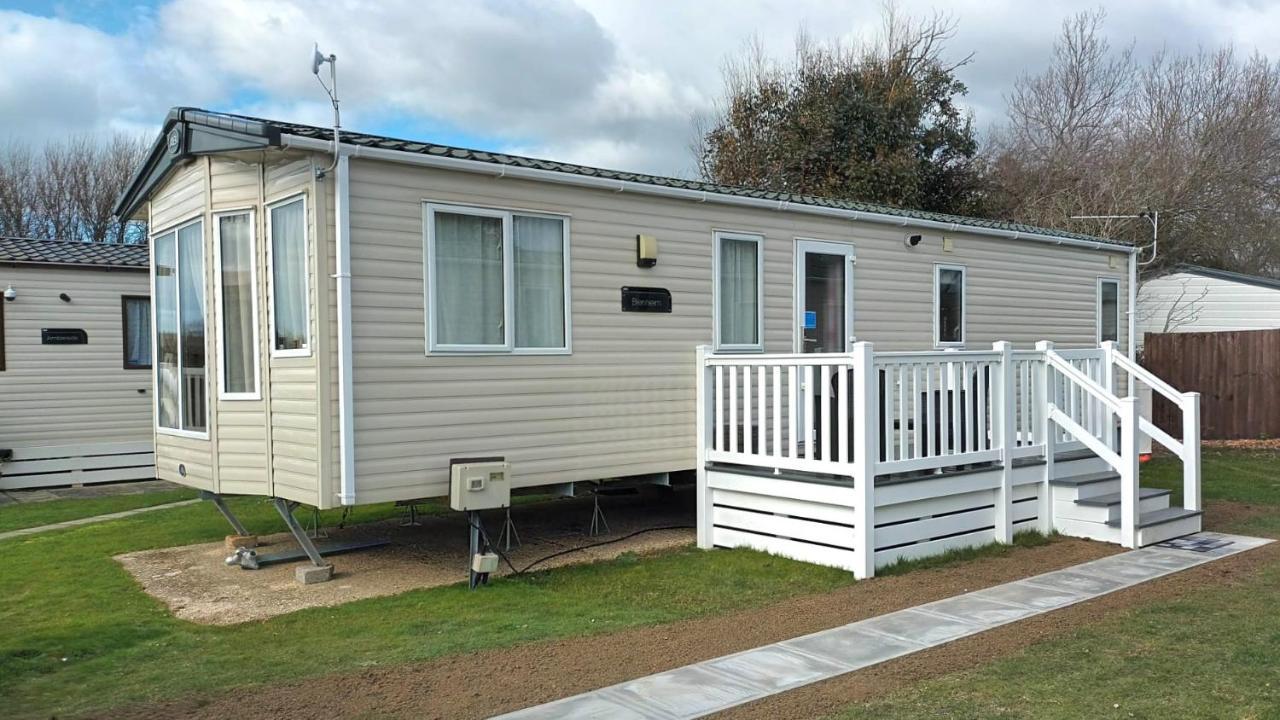 The Nook, White Horse, Selsey Vila Exterior foto